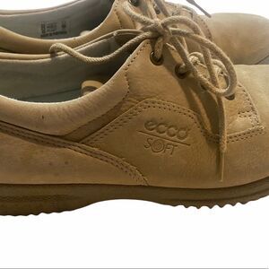Ecco Soft Tan Suede Sneakers Women's Size 39 8-8.5 or Mens 7